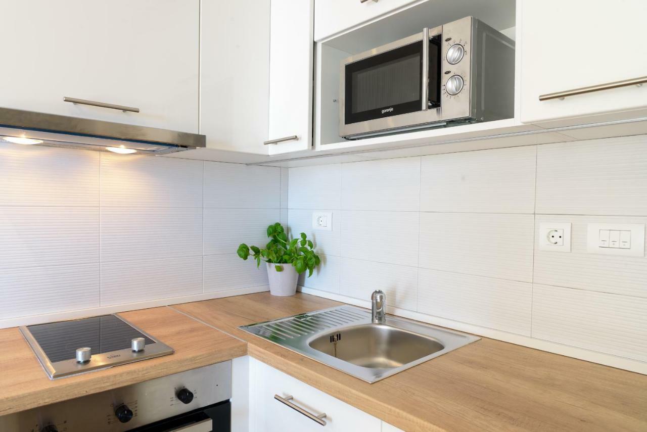 Eni Apartments Bol Buitenkant foto